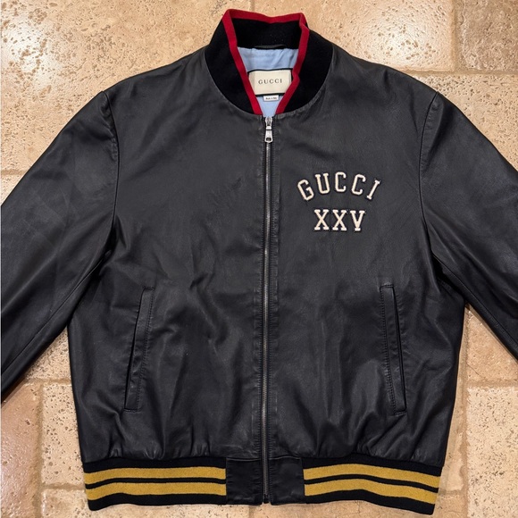 Gucci x MLB AW18 Pirates Black Leather Bomber Varsity Jacket - Picture 4 of 16